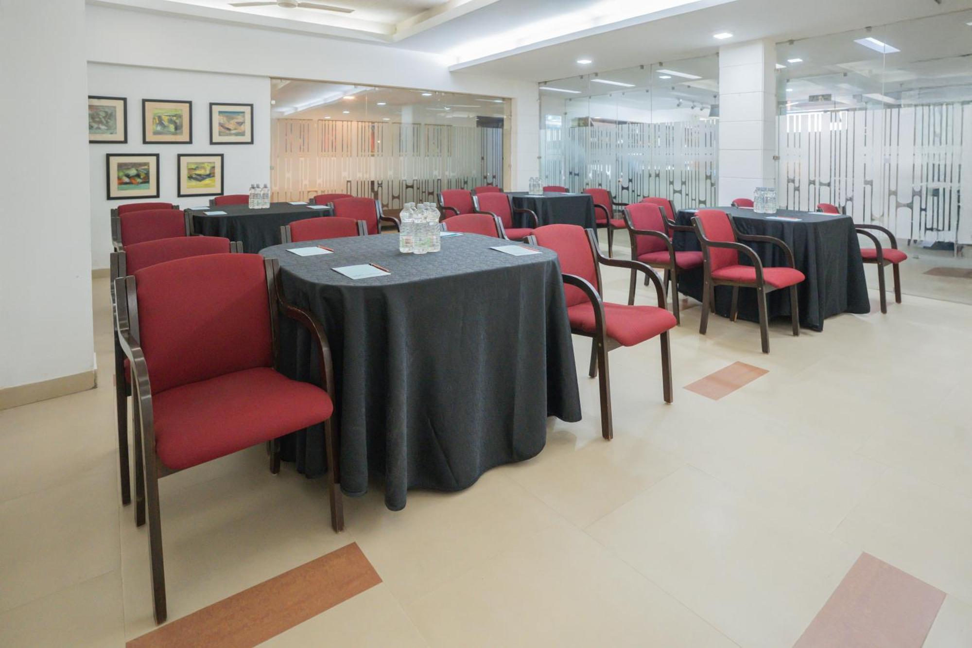 Hotel Ahuja Residency Park Lane Gurgaon Exterior foto