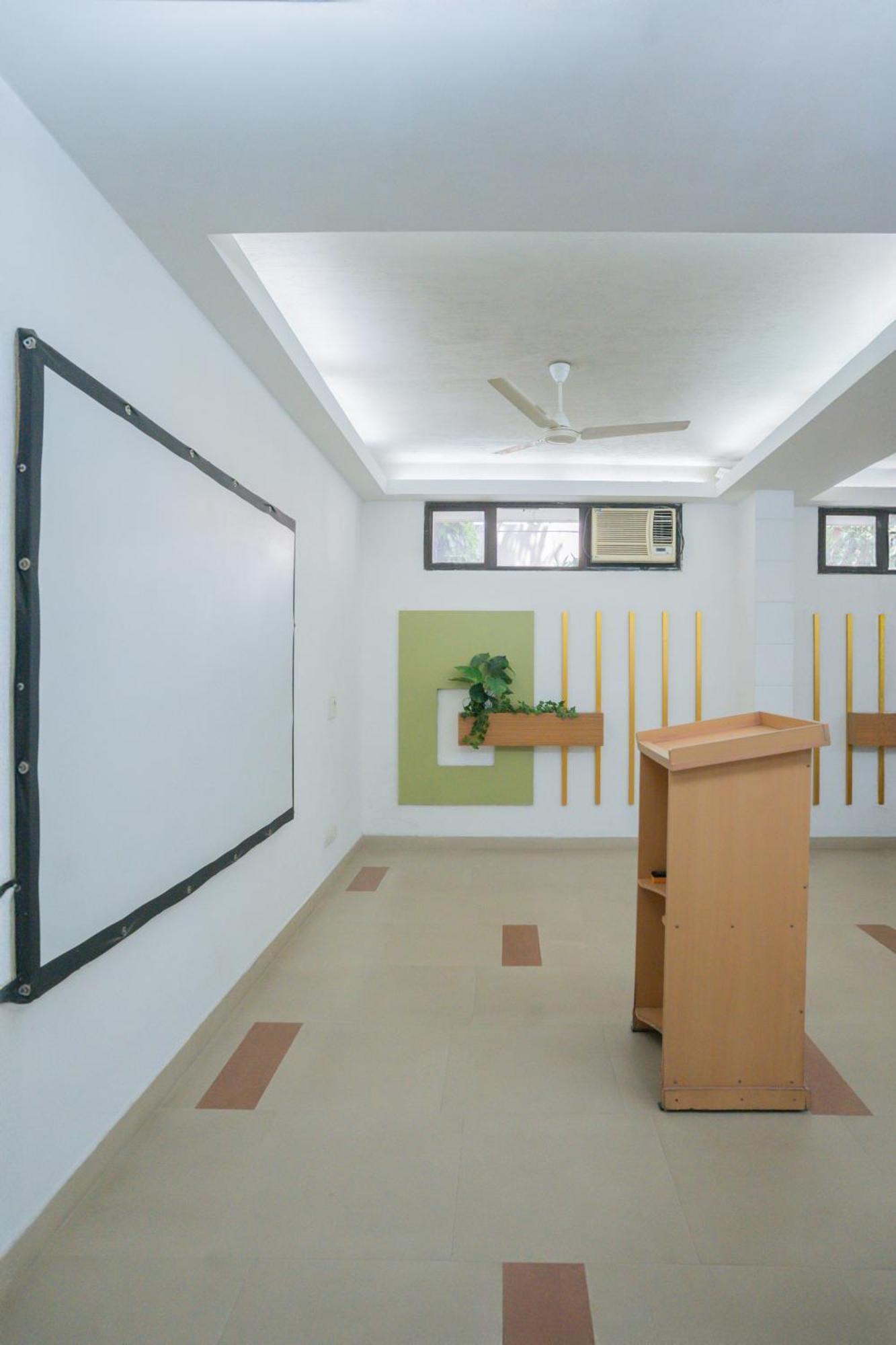 Hotel Ahuja Residency Park Lane Gurgaon Exterior foto
