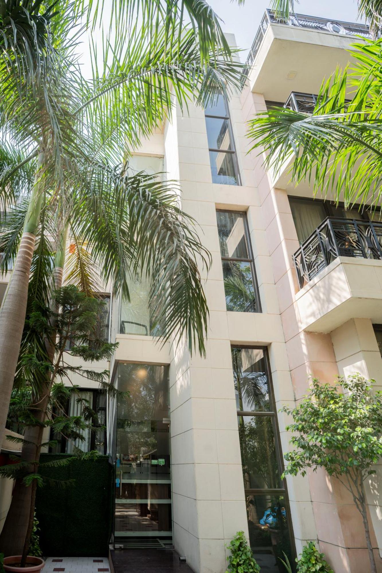 Hotel Ahuja Residency Park Lane Gurgaon Exterior foto